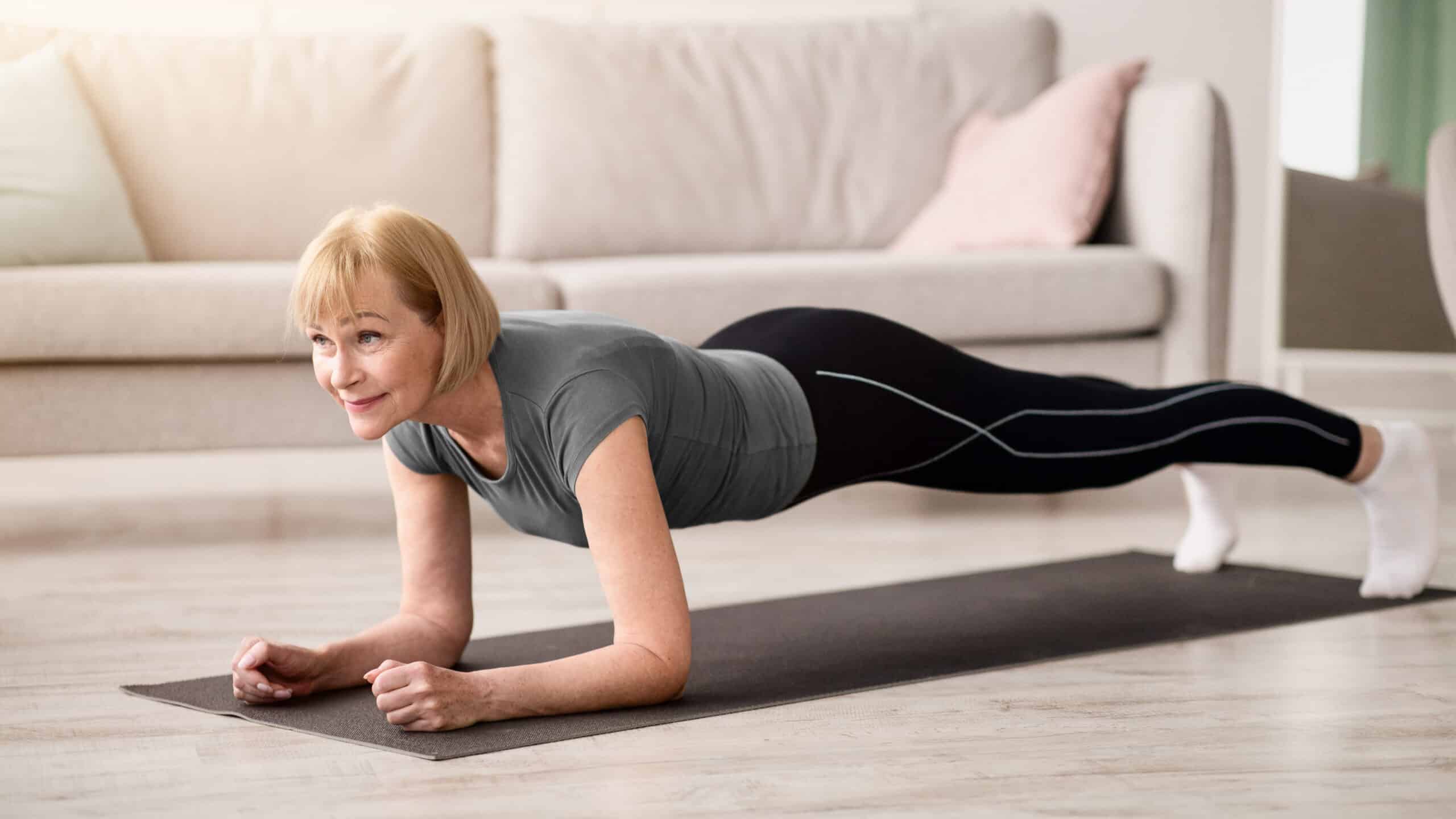 Vijf goede redenen om na je 50e met gewichten te trainen