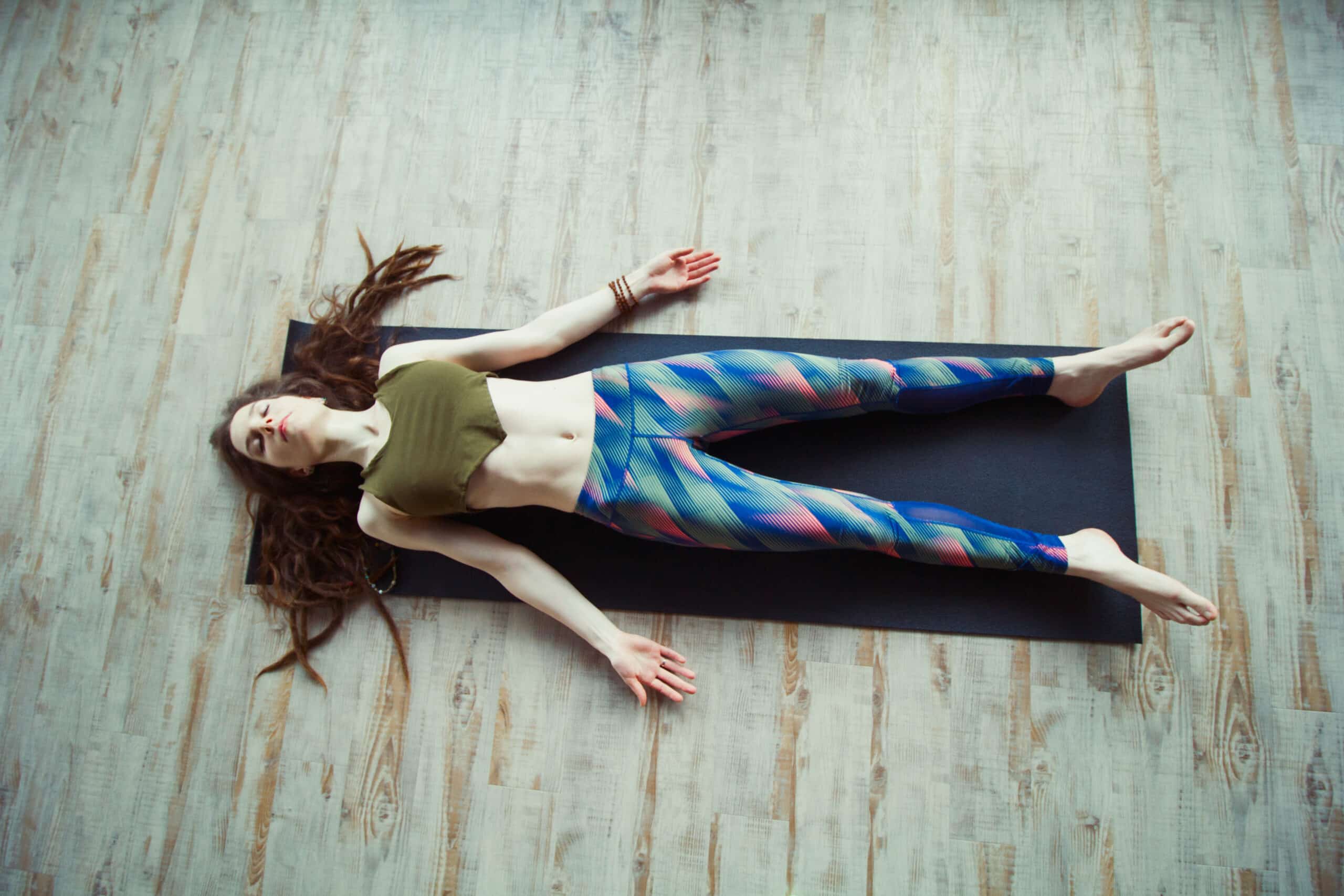 Savasana: echte voordelen van de eindhouding